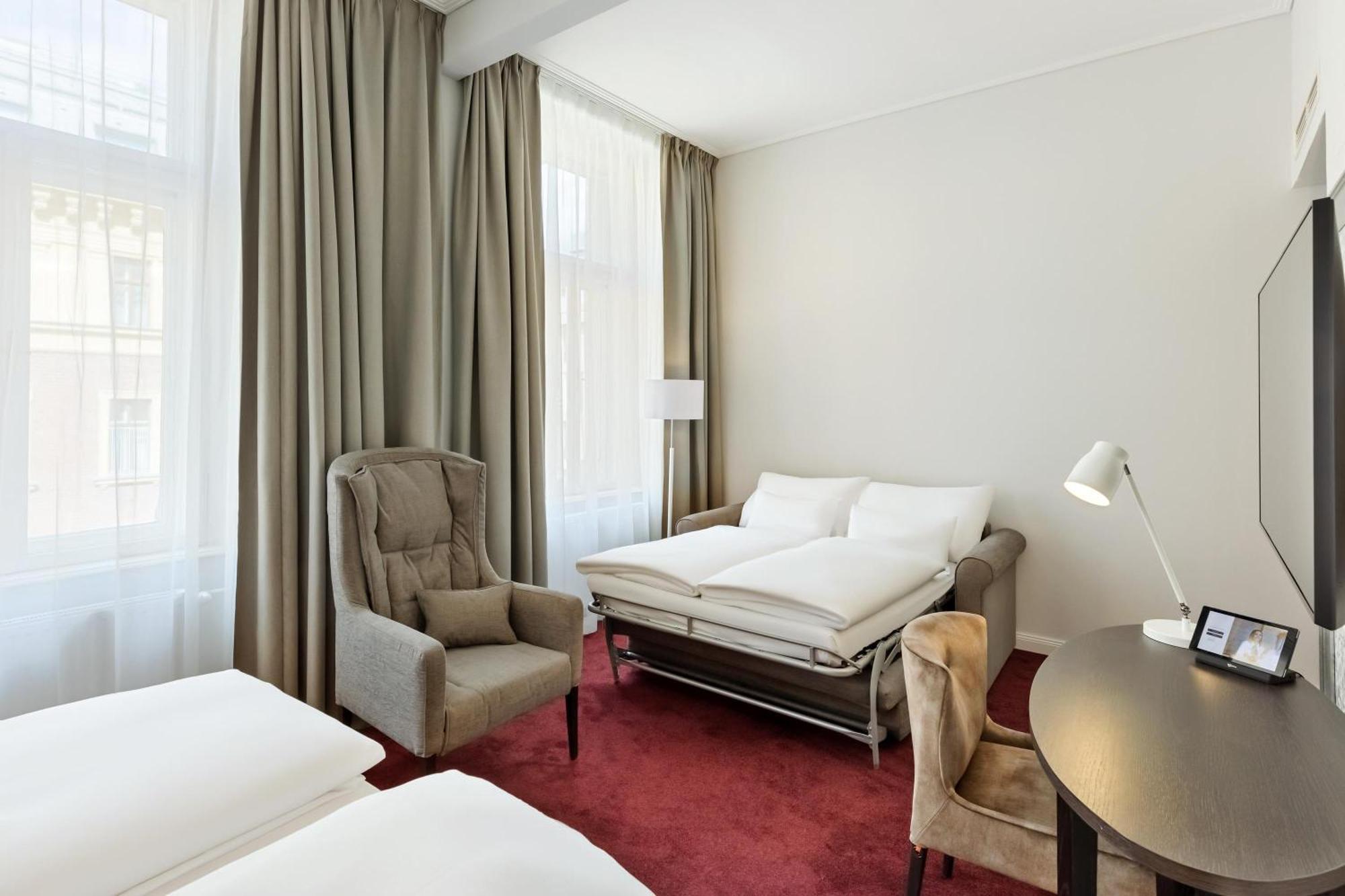 Hotel Rathauspark Wien, A Member Of Radisson Individuals Viena Exterior foto